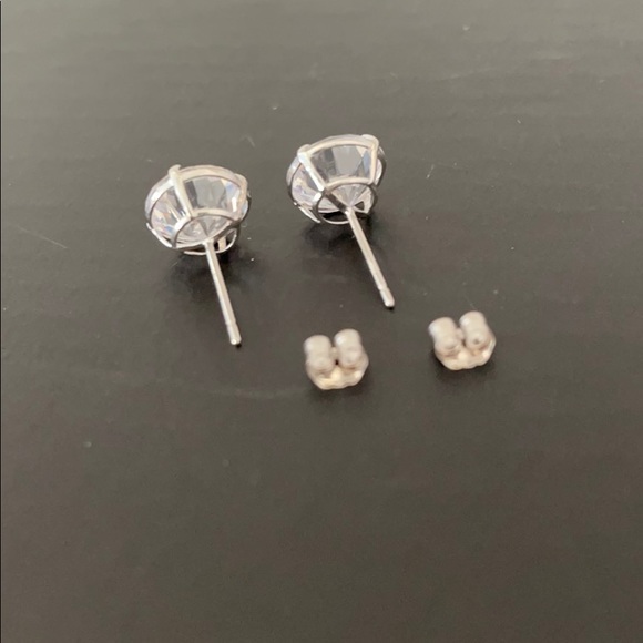 FOREVER 14KWHITE GOLD CUBIC ZIRCONIA EARRINGS NIB - Picture 15 of 16